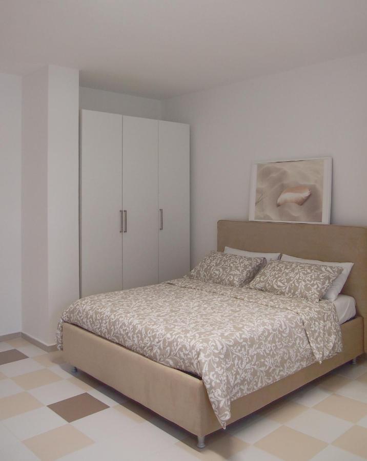 Le Rose Beach & Suites Appartamenti Fronte Mare A Villarosa Martinsicuro Exteriör bild