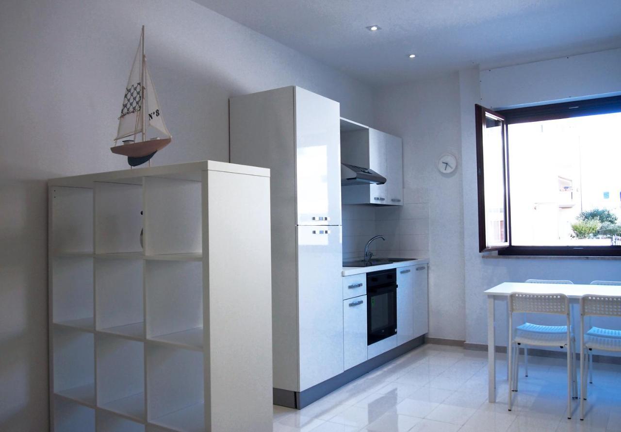 Le Rose Beach & Suites Appartamenti Fronte Mare A Villarosa Martinsicuro Exteriör bild